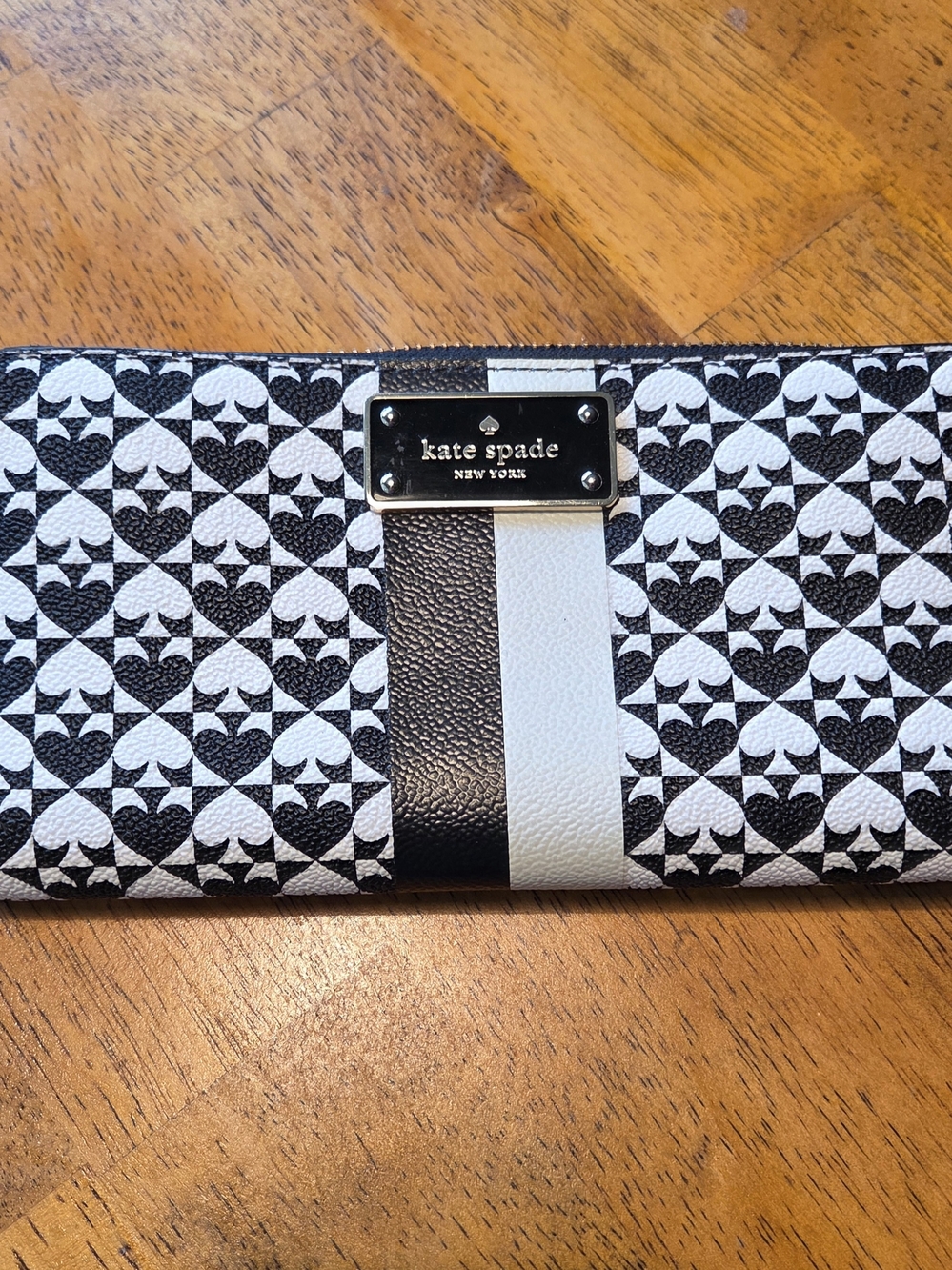 Kate Spade Black & White Heart Shaped Wallet